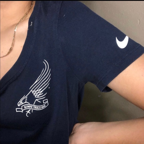 Nike - Picture 3 of 4